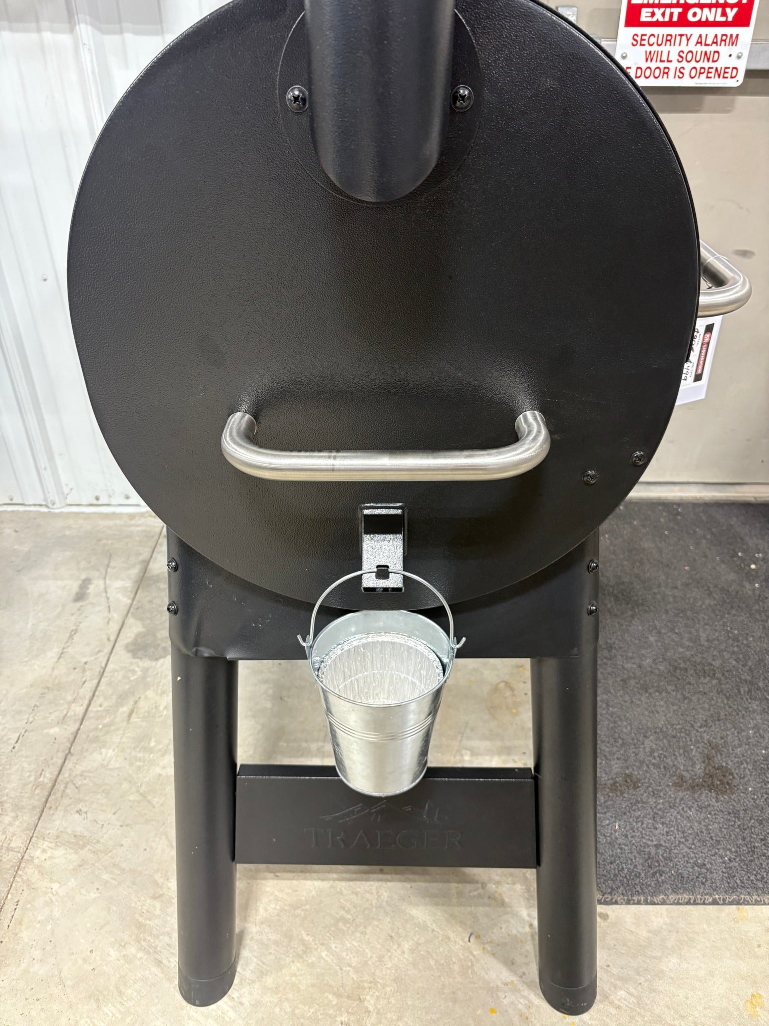 Brand new and assembled Traeger Pro 575 Wi-Fi Pellet Grill and Smoker in Black. Included with purchase is brand new Traeger Pro 575 Insulation Blanket.