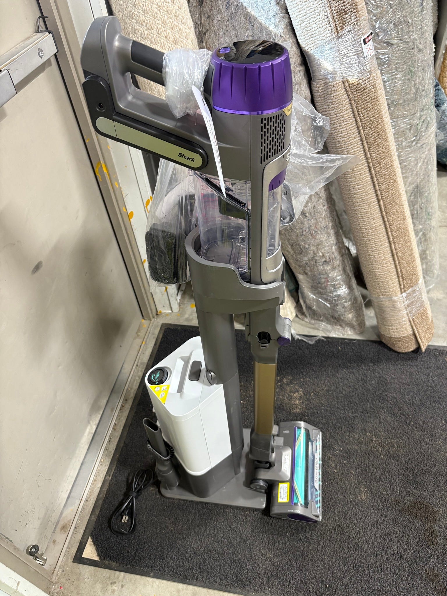Lightly Used Shark PowerDetect Clean & Empty System Bagless Cordless HEPA Filter Stick Vacuum for Multisurface