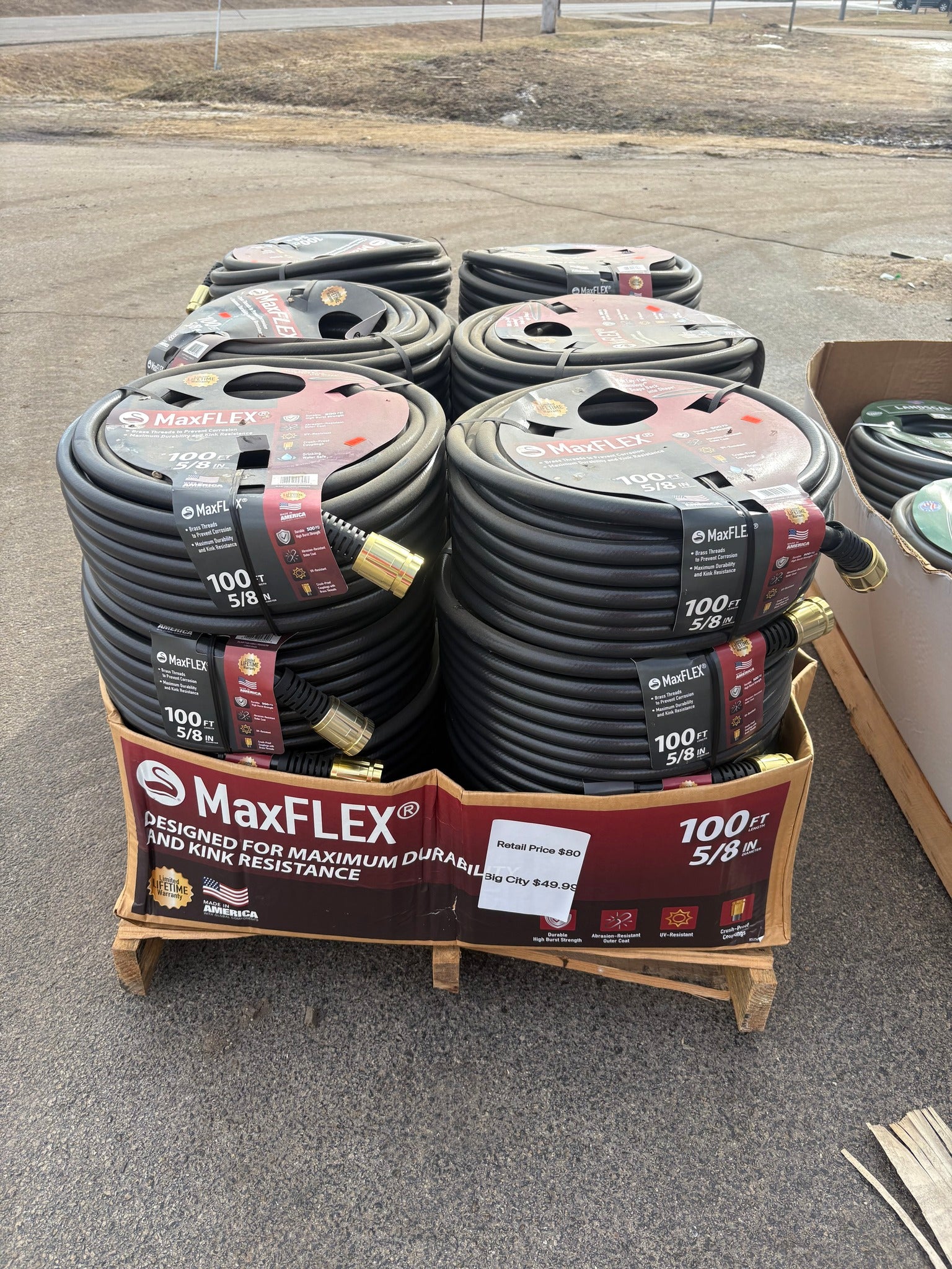 Brand new Swan Maximum FLEX 5/8 in. x 100 ft. Premium Duty Garden Hose