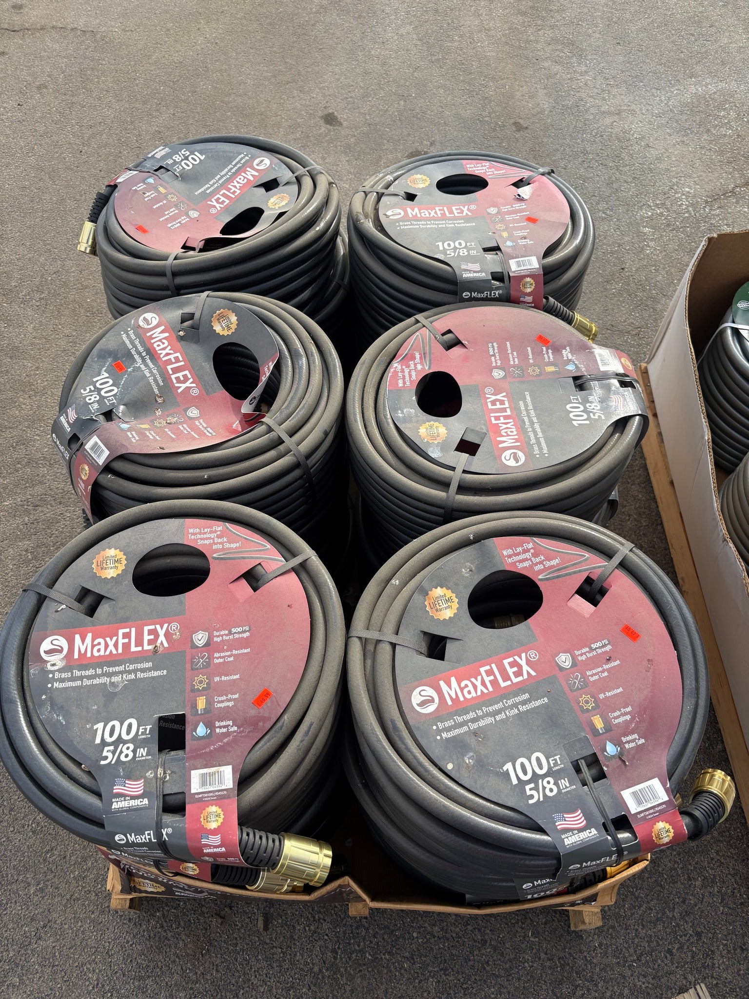 Brand new Swan Maximum FLEX 5/8 in. x 100 ft. Premium Duty Garden Hose