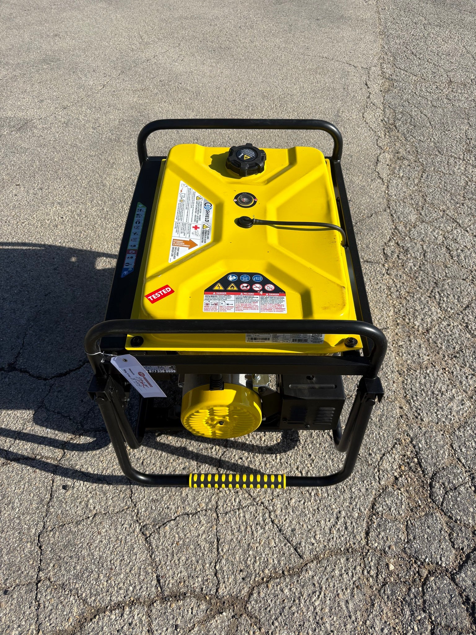 Champion Power Equipment 7850/6250-Watt Recoil Start Storm Ready Gasoline and Propane Powered Dual Fuel Portable Generator with CO Shield.