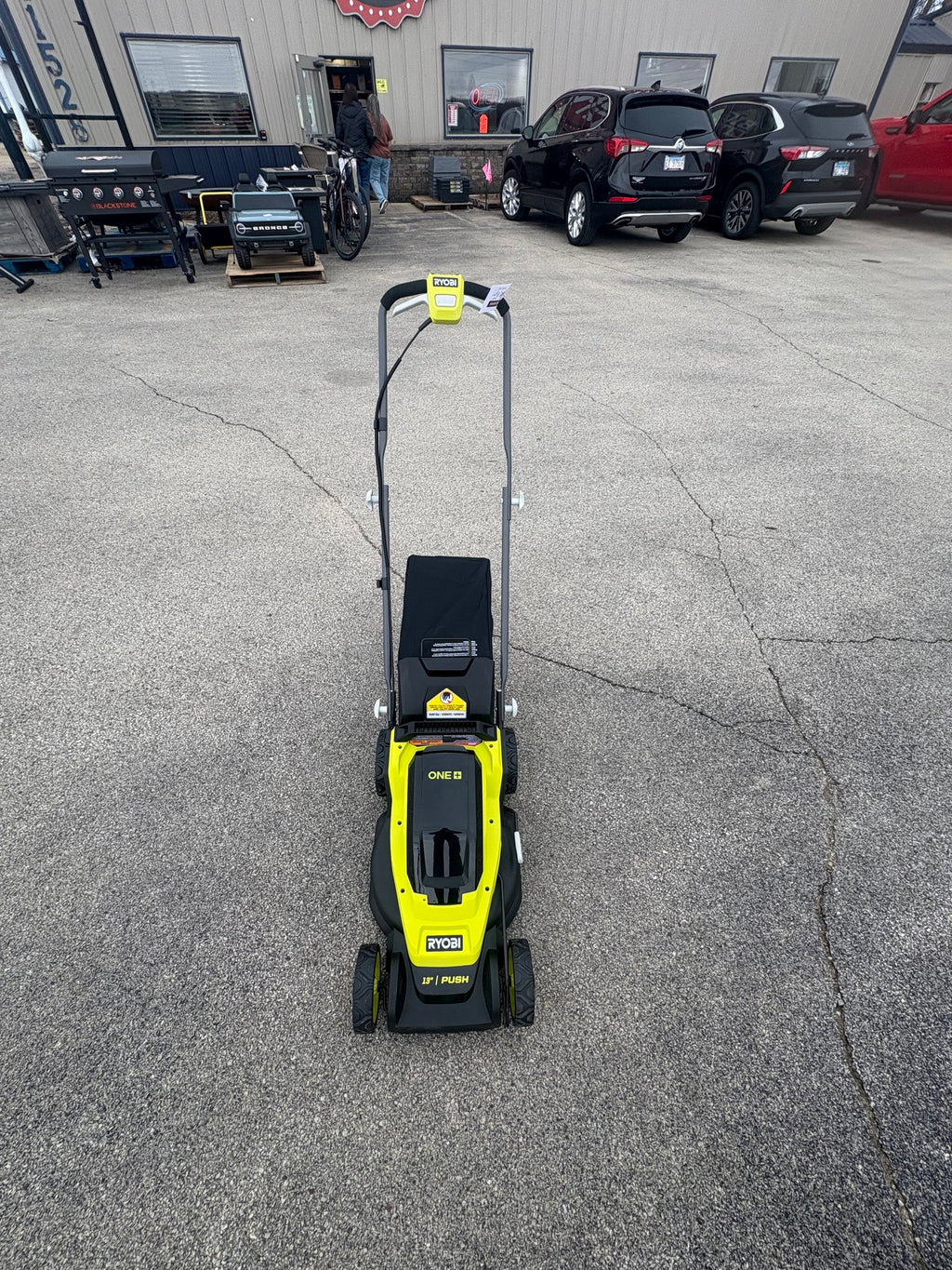 Brand new RYOBI ONE+ 18V 13 in. Cordless Battery Walk Behind Push Lawn Mower with 4.0 Ah Battery and Charger