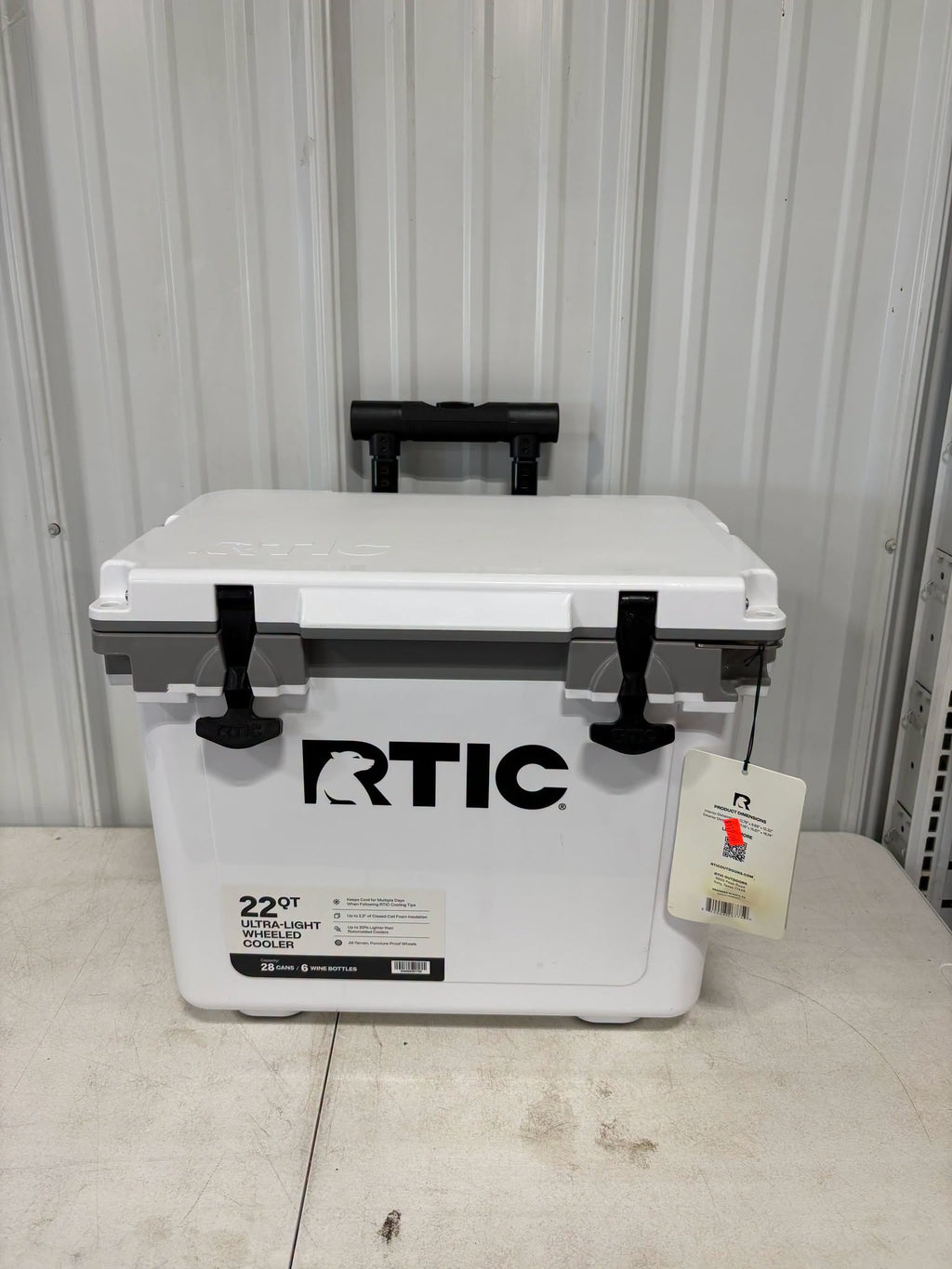 Brand new RTIC 22 QT Wheeled Hard-Sided Cooler, Fits 28 Cans or 6 Wine Bottles