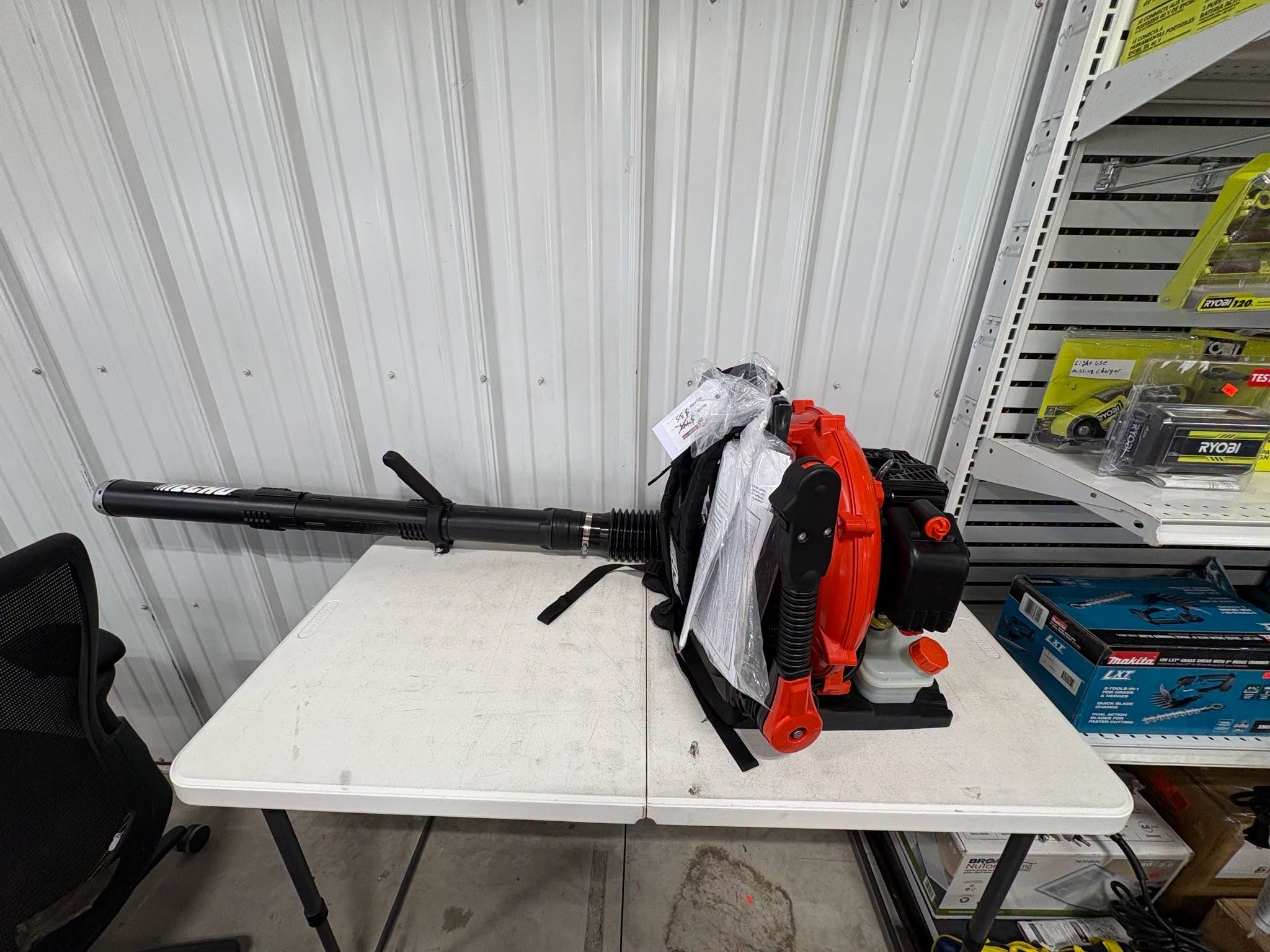 Brand new ECHO 216 MPH 517 CFM 58.2 cc Gas 2-Stroke Backpack Leaf Blower with Hip Throttle Model # PB-580H