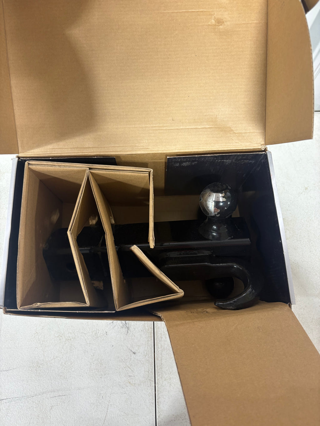 Lightly Used TowSmart Up to 14,000 lb. 1-7/8 in., 2 in, and 2-5/16 in. Ball Diameters Trailer Tri-Ball Mount with Hook
