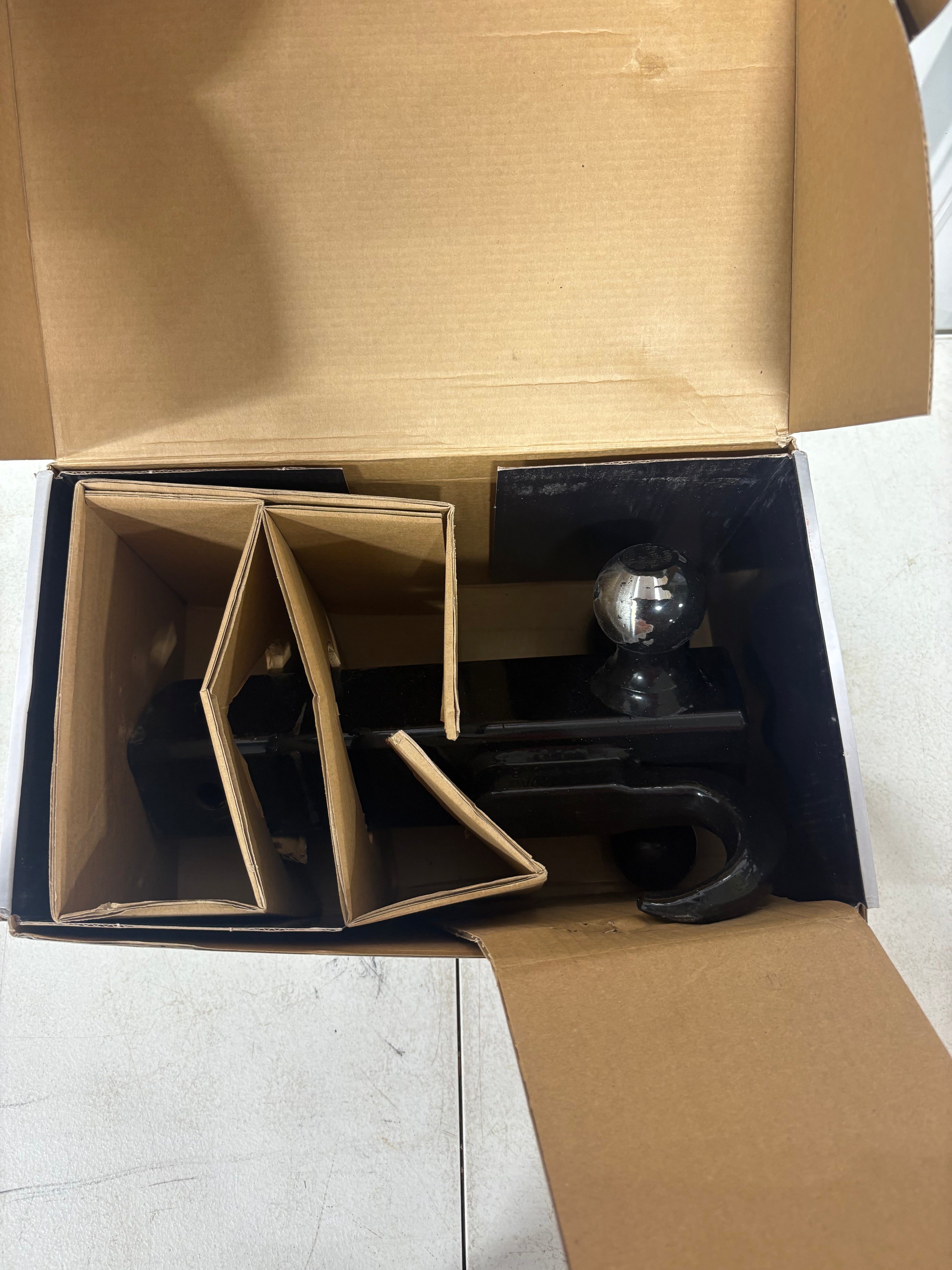 Lightly Used TowSmart Up to 14,000 lb. 1-7/8 in., 2 in, and 2-5/16 in. Ball Diameters Trailer Tri-Ball Mount with Hook