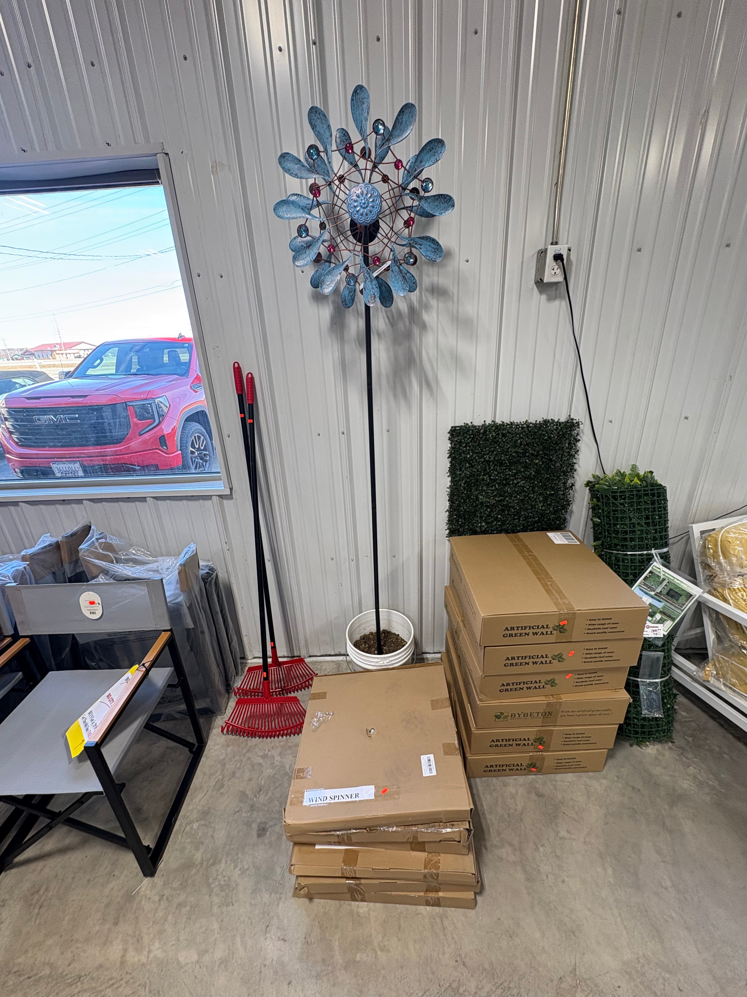 Brand new Stargarden Large Kinetic Wind Spinner