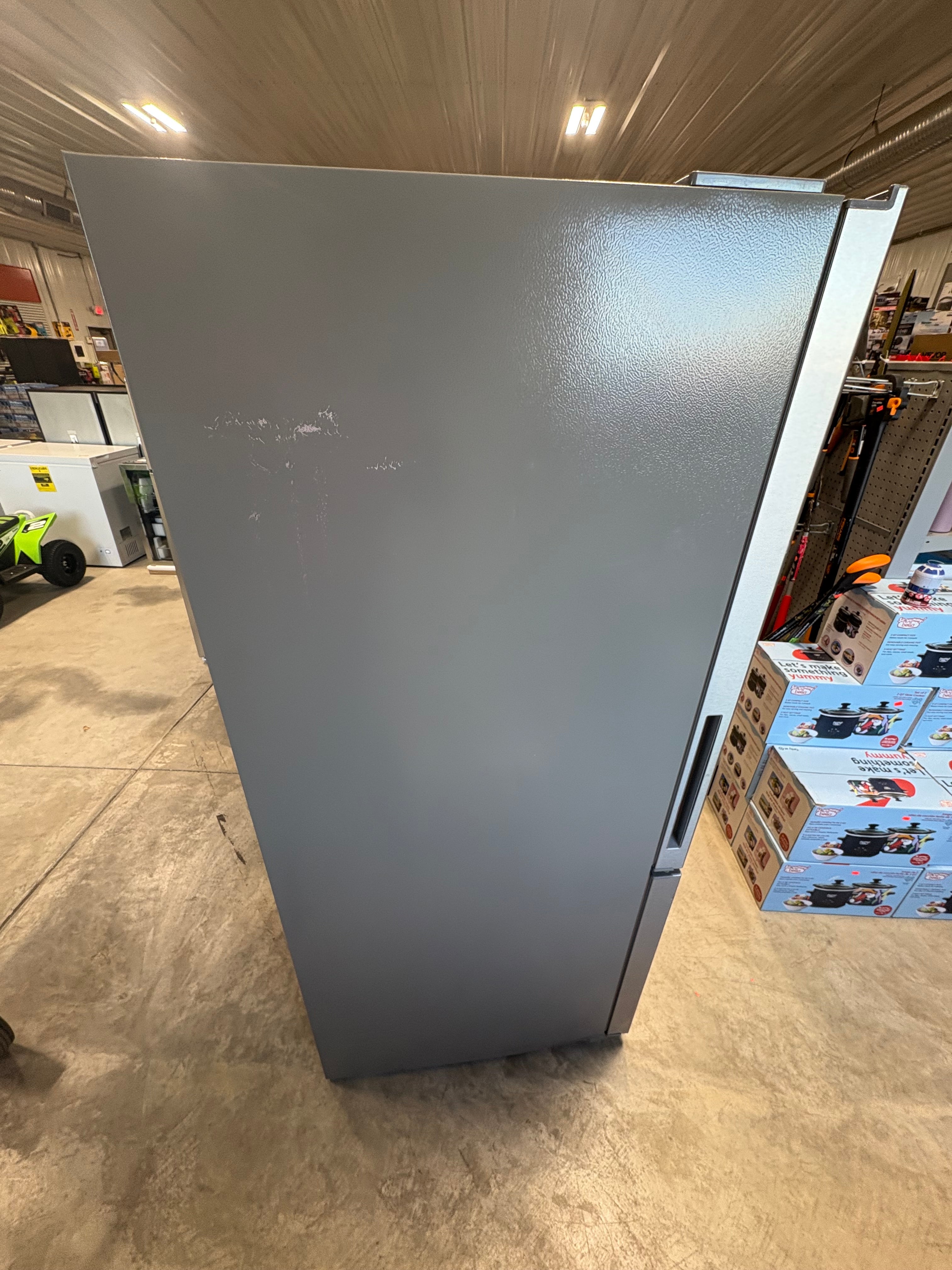 Brand new Vissani 30 in. 18.7 cu. ft. Bottom Freezer Refrigerator in Fingerprint Resistant Stainless Steel, Garage Ready