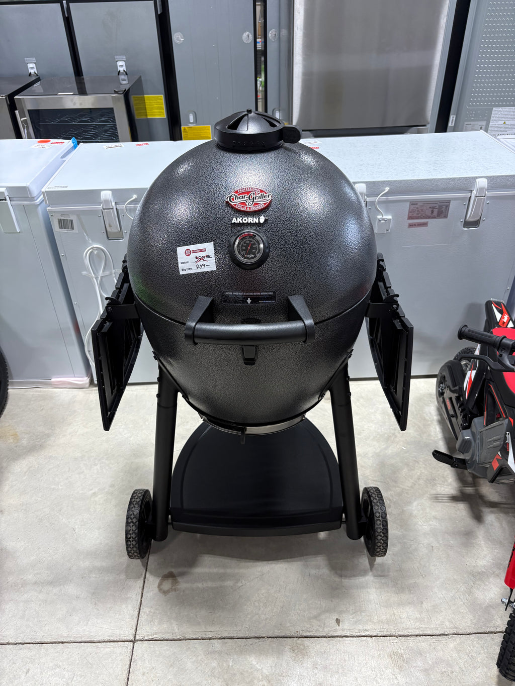 Brand new and fully assembled Char-Griller Akorn 20-inch Kamado Charcoal Grill in Black