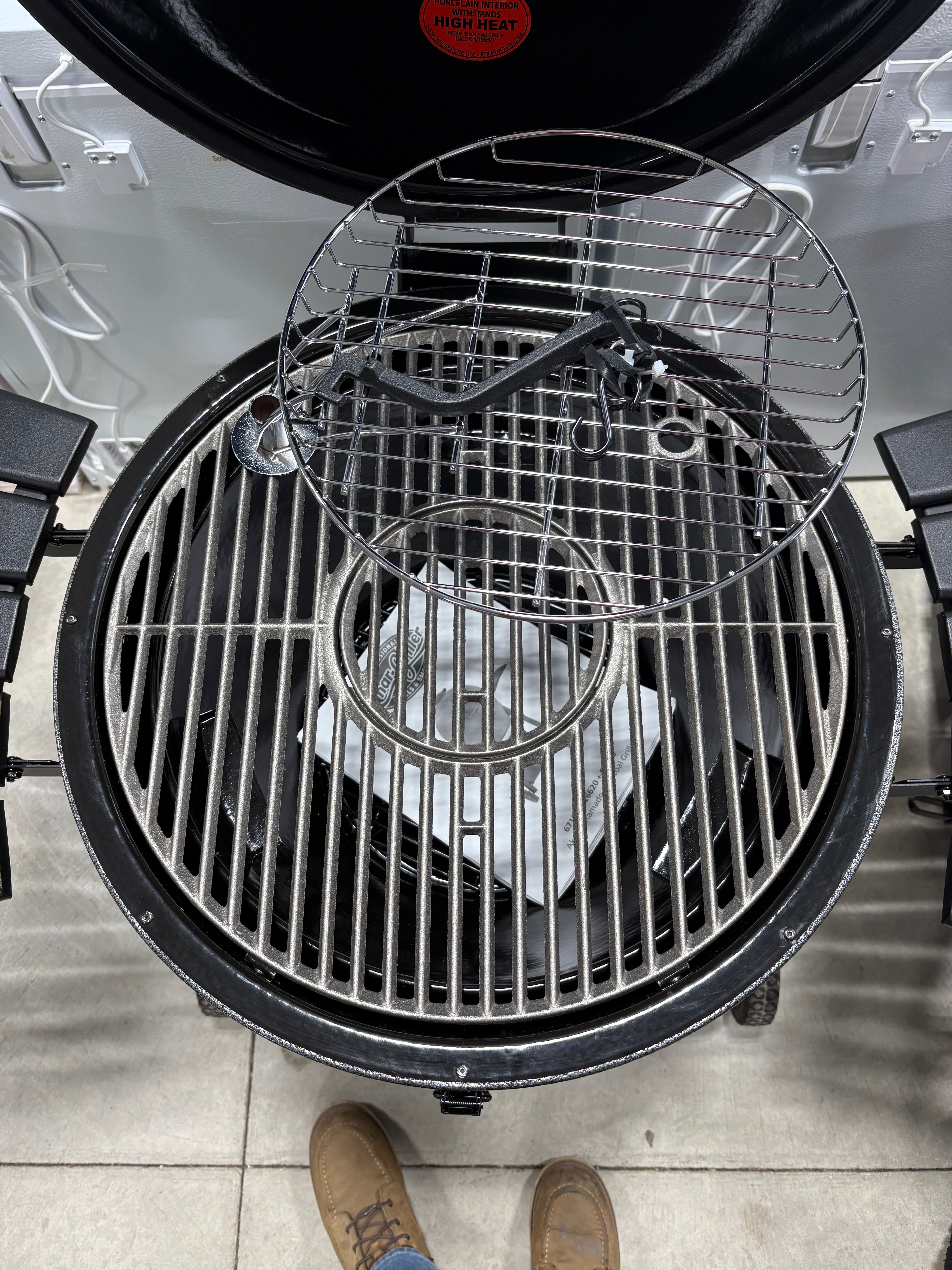 Brand new and fully assembled Char-Griller Akorn 20-inch Kamado Charcoal Grill in Black