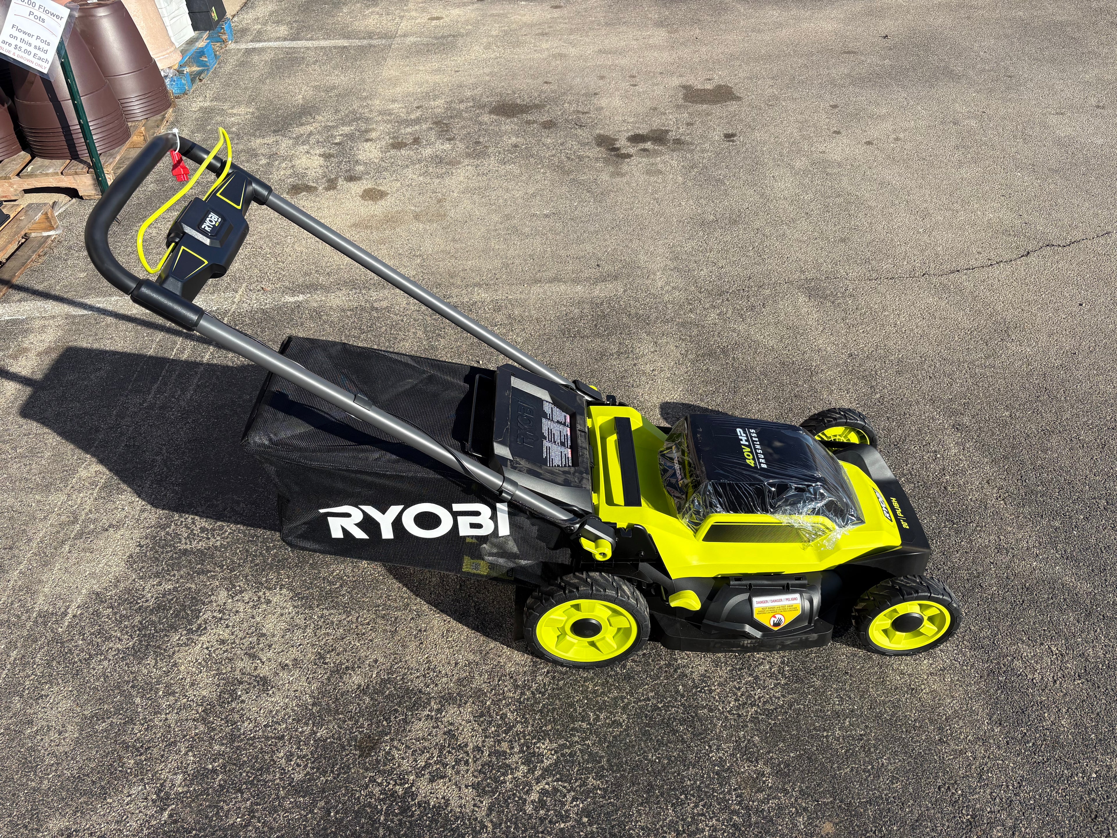 Brand new RYOBI 40V HP Brushless 20 in. Cordless Battery Walk Behind Push Lawn Mower with 6.0 Ah Battery and Charger