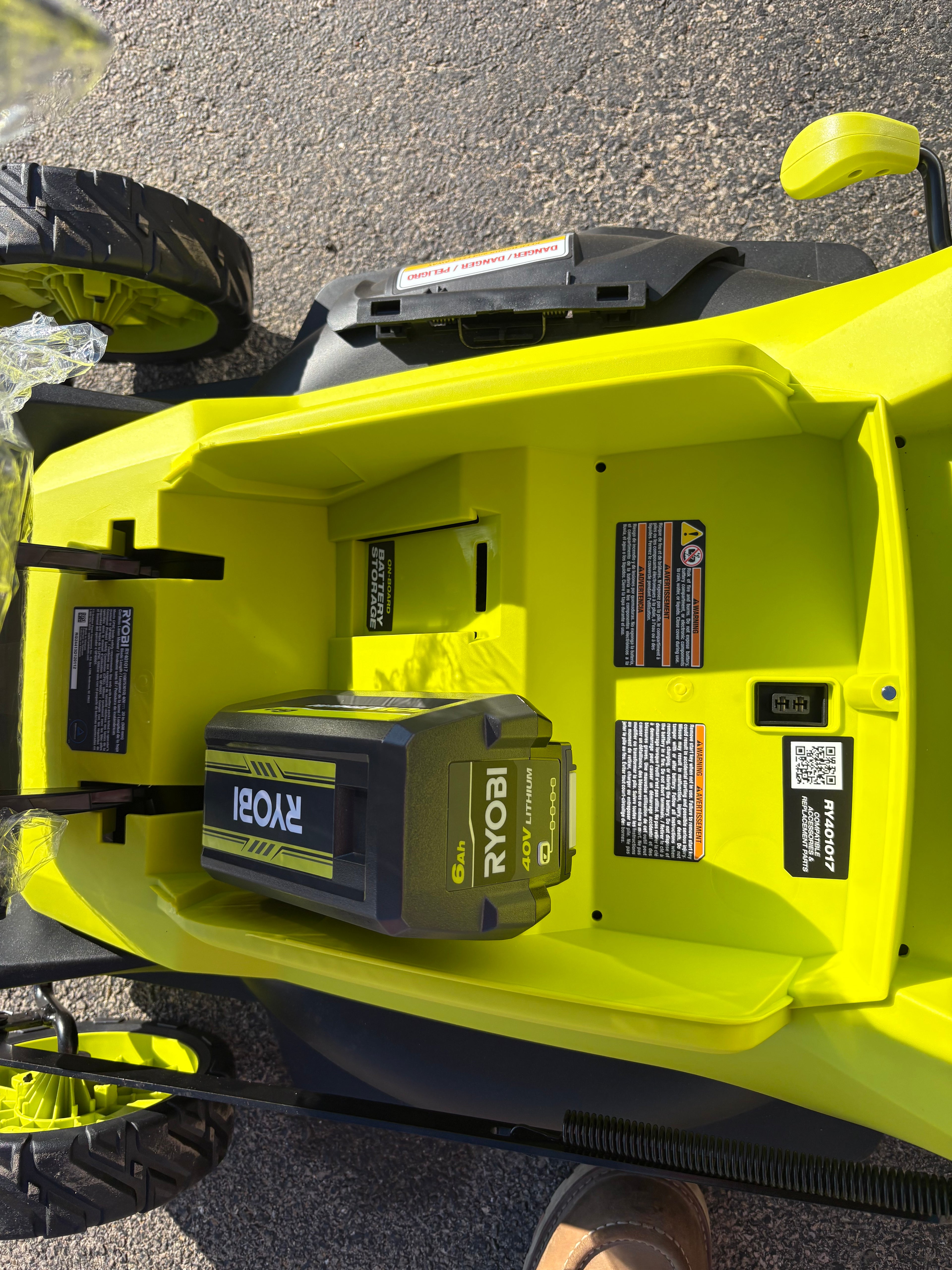 Brand new RYOBI 40V HP Brushless 20 in. Cordless Battery Walk Behind Push Lawn Mower with 6.0 Ah Battery and Charger