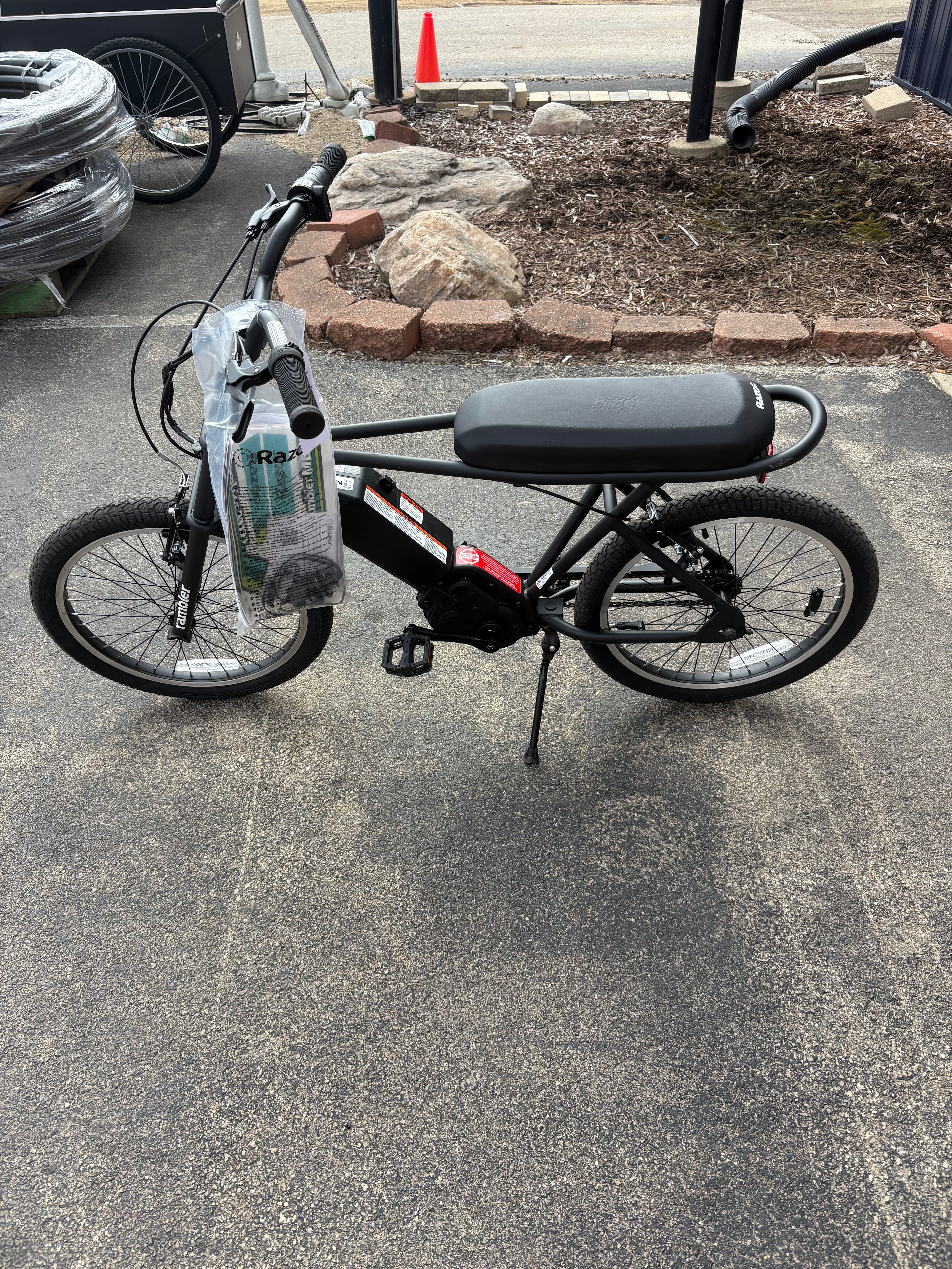 Lightly Used Razor Rambler MD1 Kids Ebike 20" Step-Over Electric Cruiser Bike.