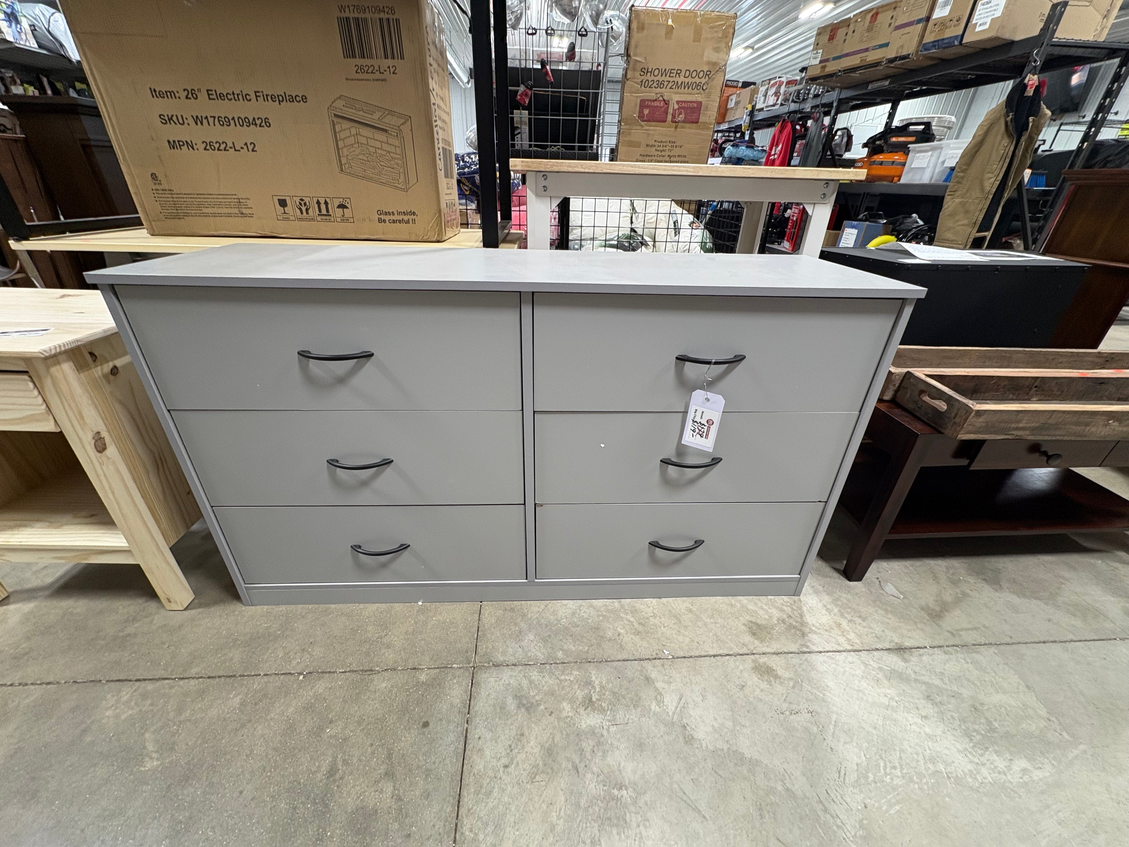 Brand new and fully assembled Mainstays DW65830 CLassic 6 Drawer Dresser-Gray