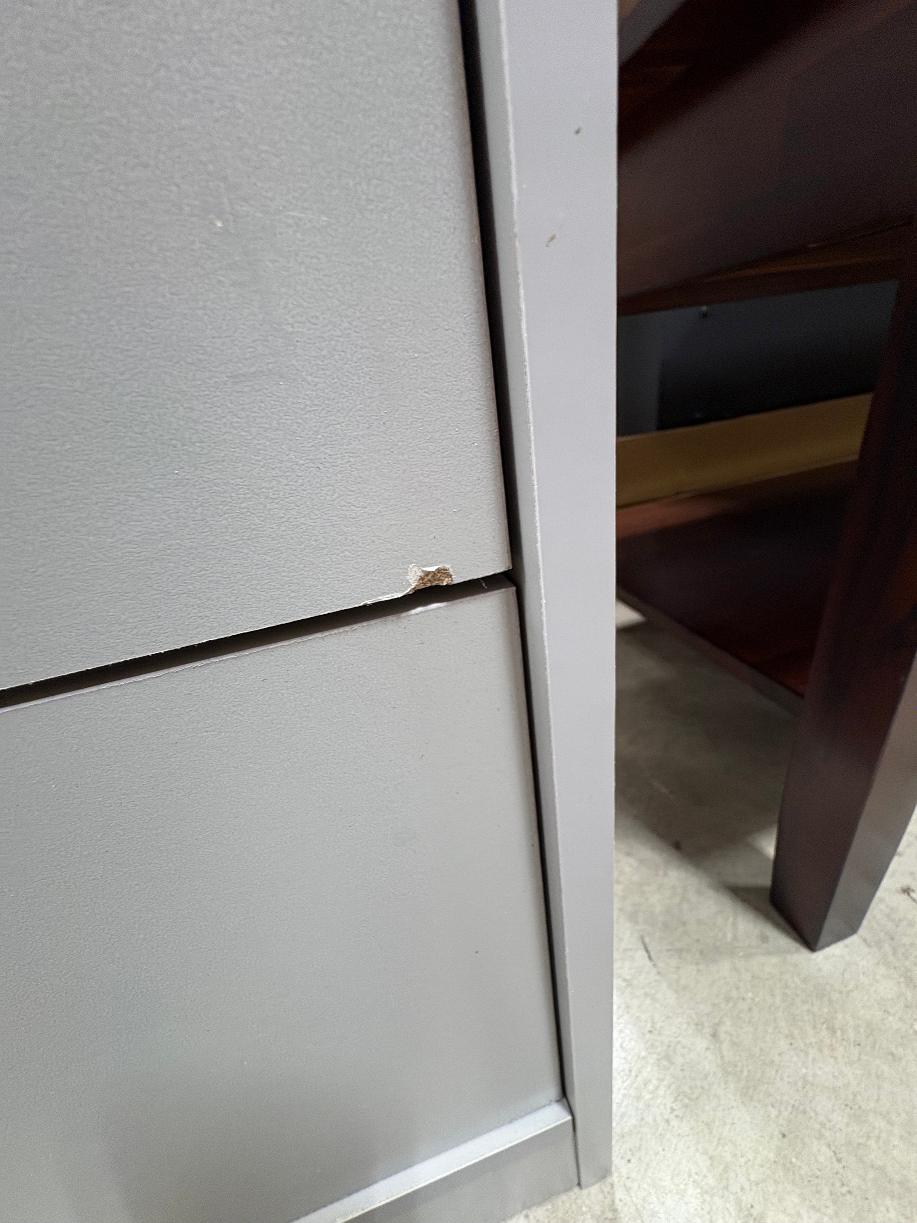 Brand new and fully assembled Mainstays DW65830 CLassic 6 Drawer Dresser-Gray