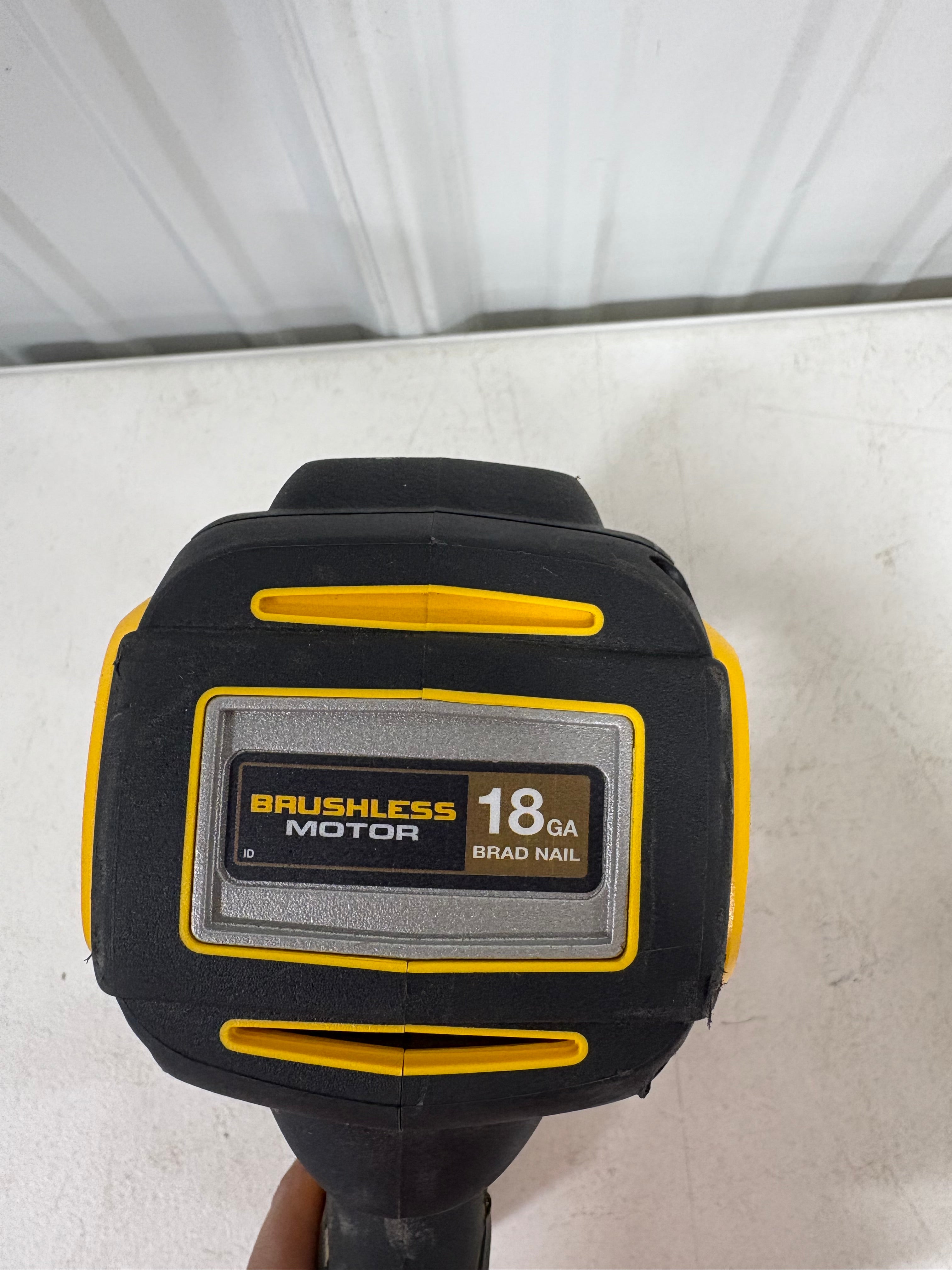 Brand new DeWalt 20V MAX XR 18 Ga. Cordless Nailer Tool Only