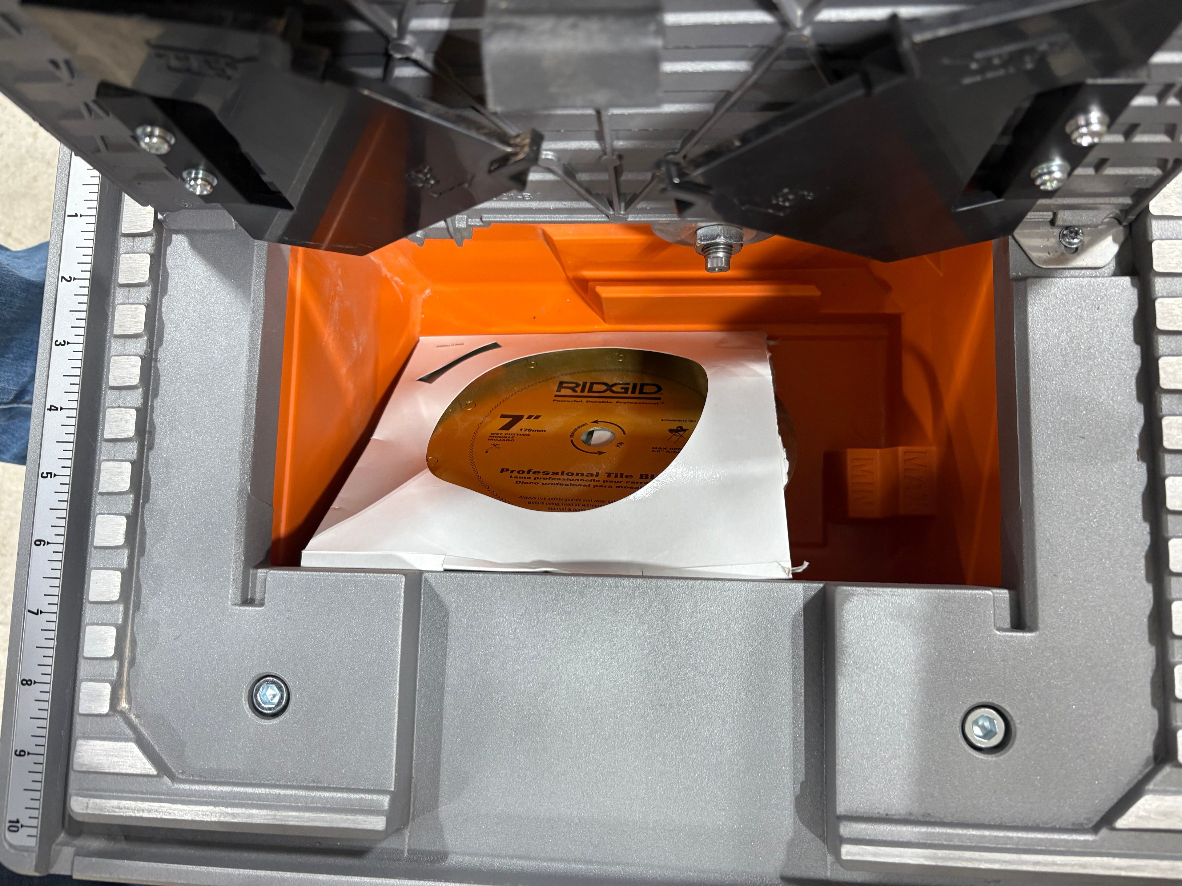 Used like New RIDGID 6.5-Amp 7 in. Blade Corded Table Top Wet Tile Saw