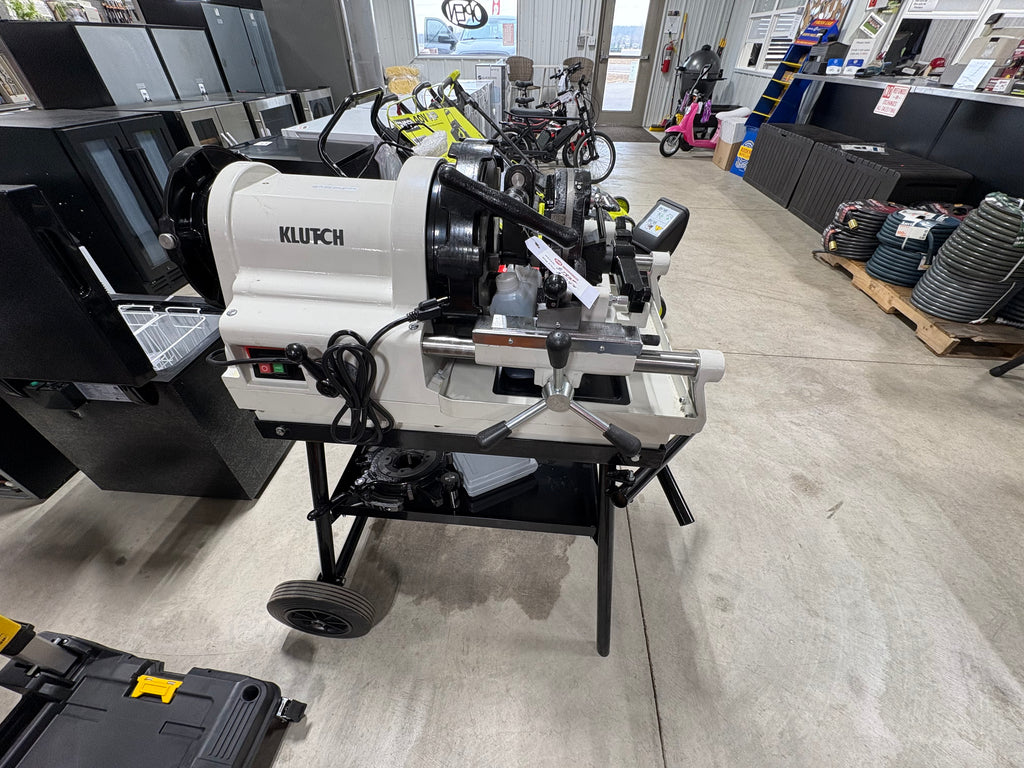 Brand new and fully assembled Klutch 4in. Electric Pipe Threader 110V