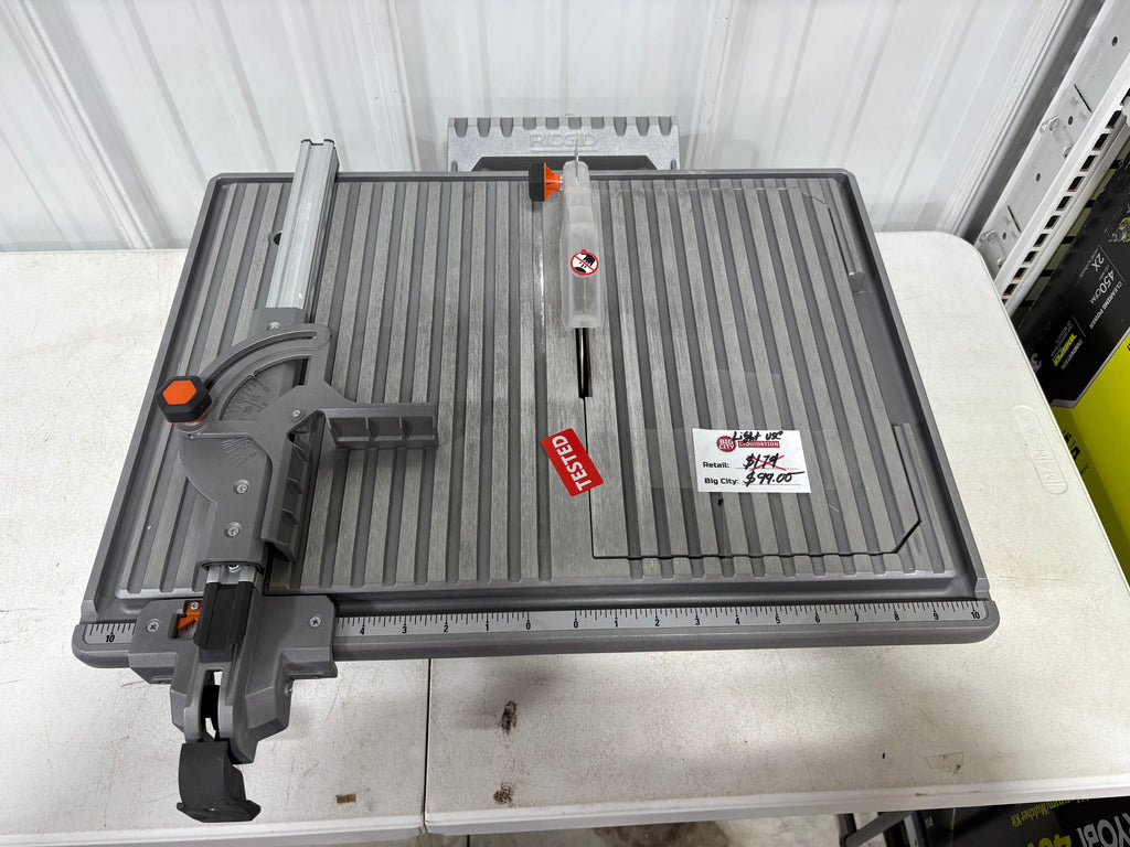 Used like new RIDGID 6.5-Amp 7 in. Blade Corded Table Top Wet Tile Saw