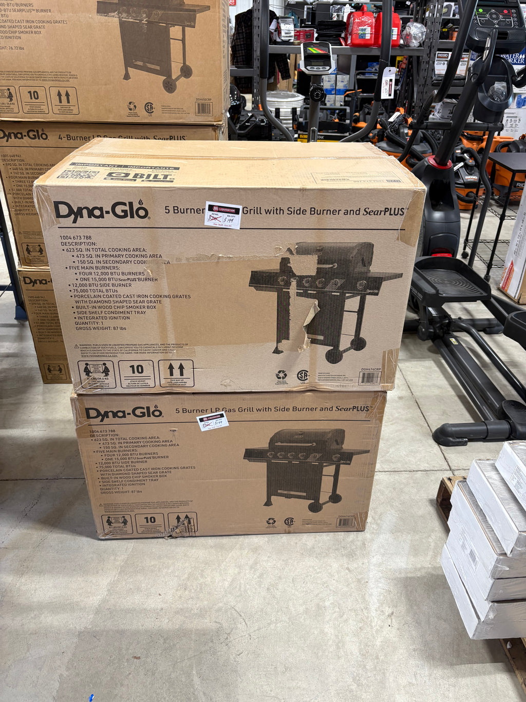 Brand new in the box Dyna-Glo 5-Burner Propane Gas Grill in Matte Black with TriVantage Multifunctional Cooking System.