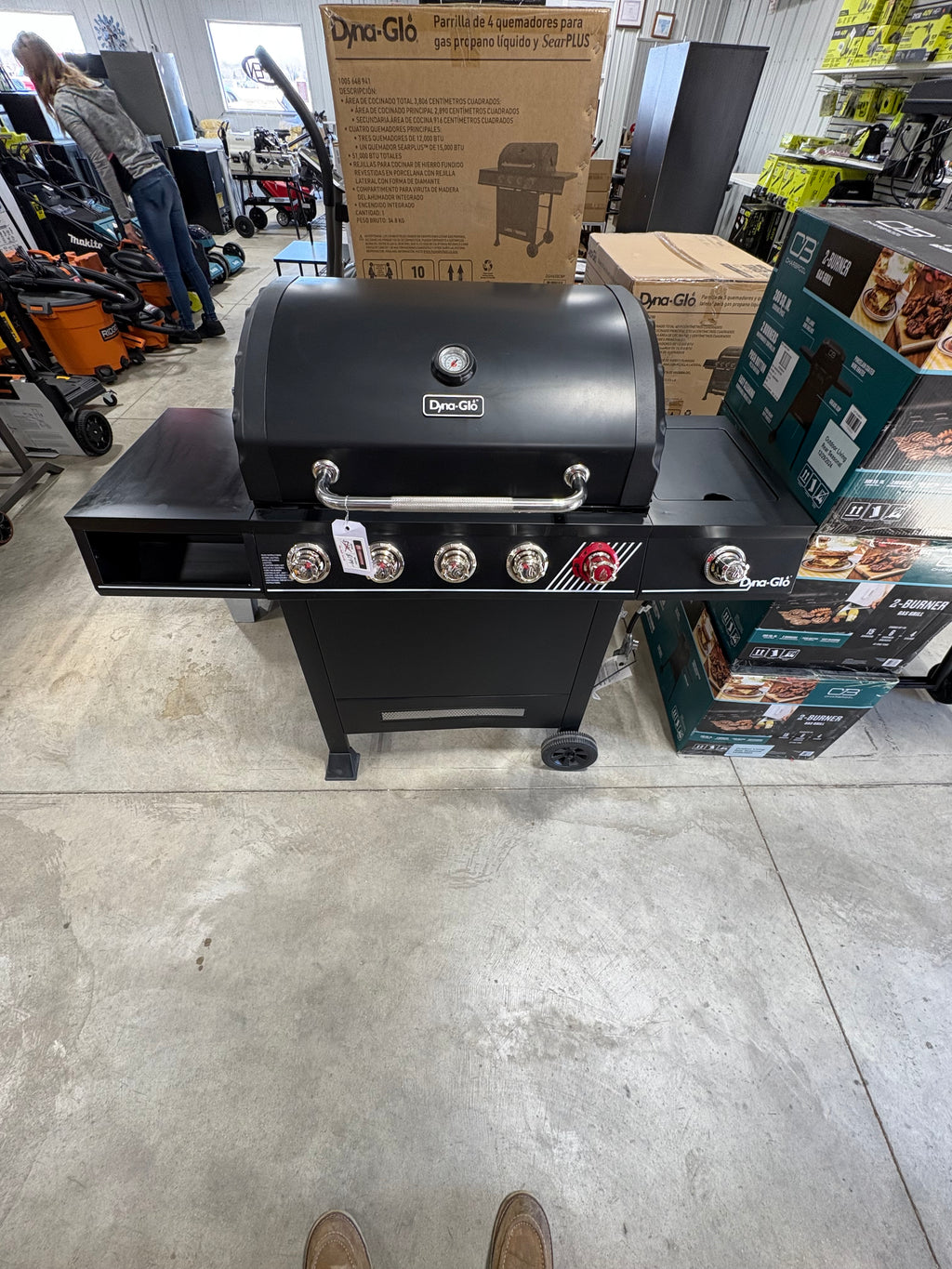 Brand new in the box Dyna-Glo 5-Burner Propane Gas Grill in Matte Black with TriVantage Multifunctional Cooking System.