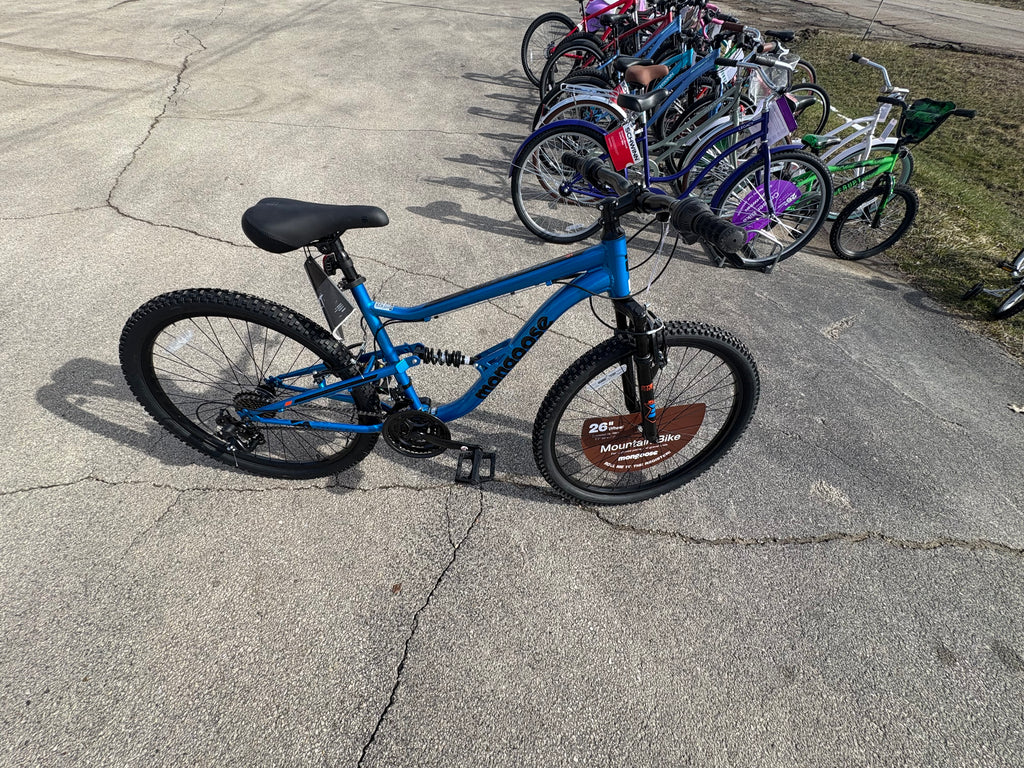 Brand new Mongoose Limestone Mountain Bike, 26 Inch Wheel, Blue