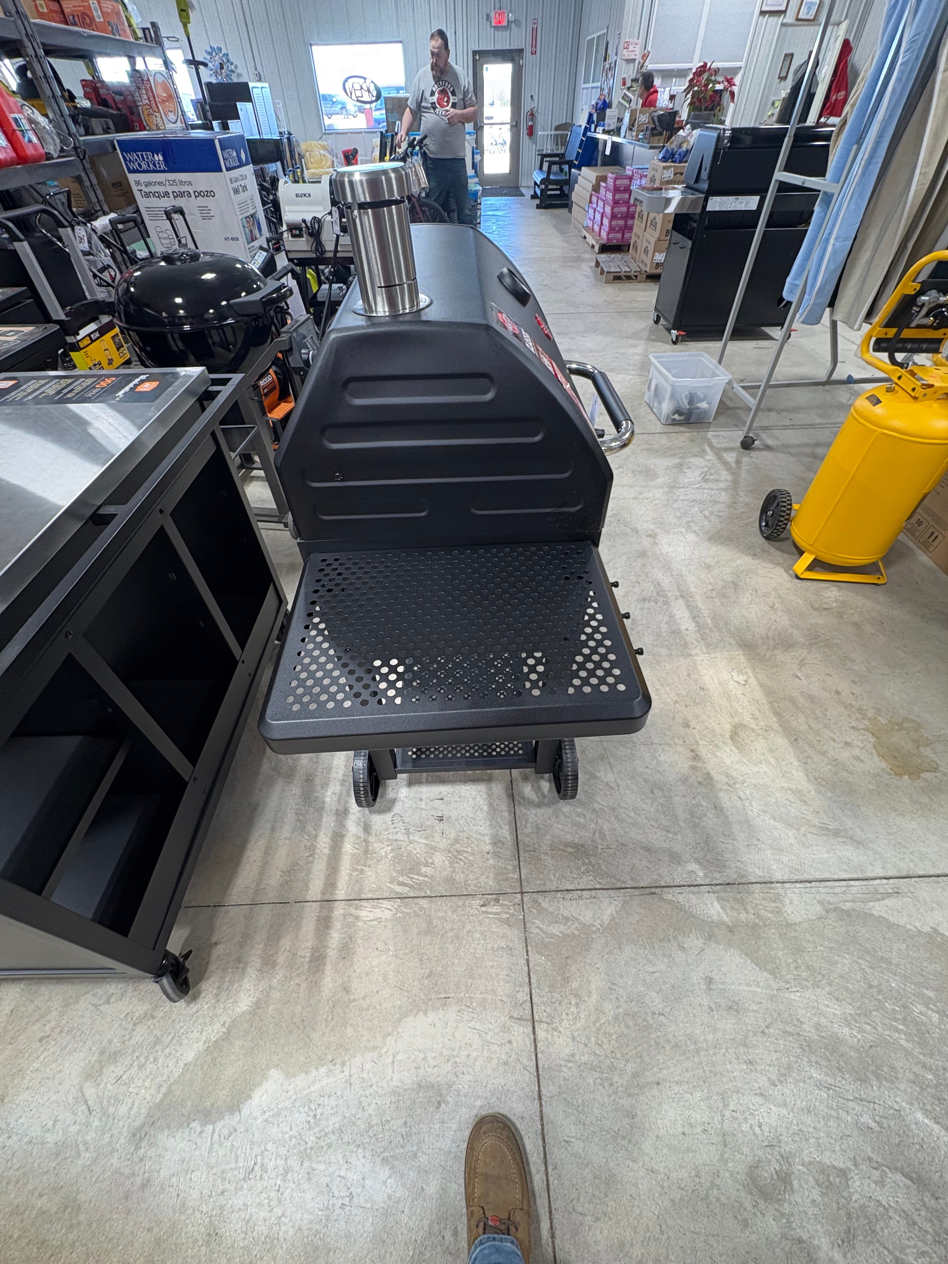 Brand new and Fully Assembled Char-Griller Classic Charcoal Grill in Black.