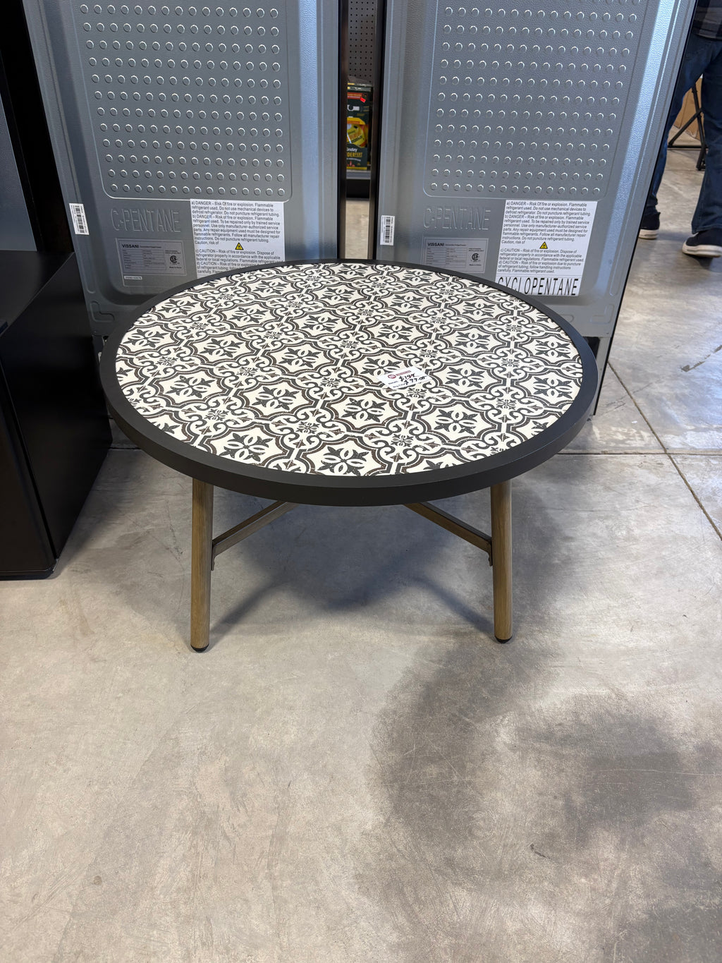 Brand new Hampton Bay Mix and Match Round Metal Outdoor Coffee Table with Ceramic Tile Top