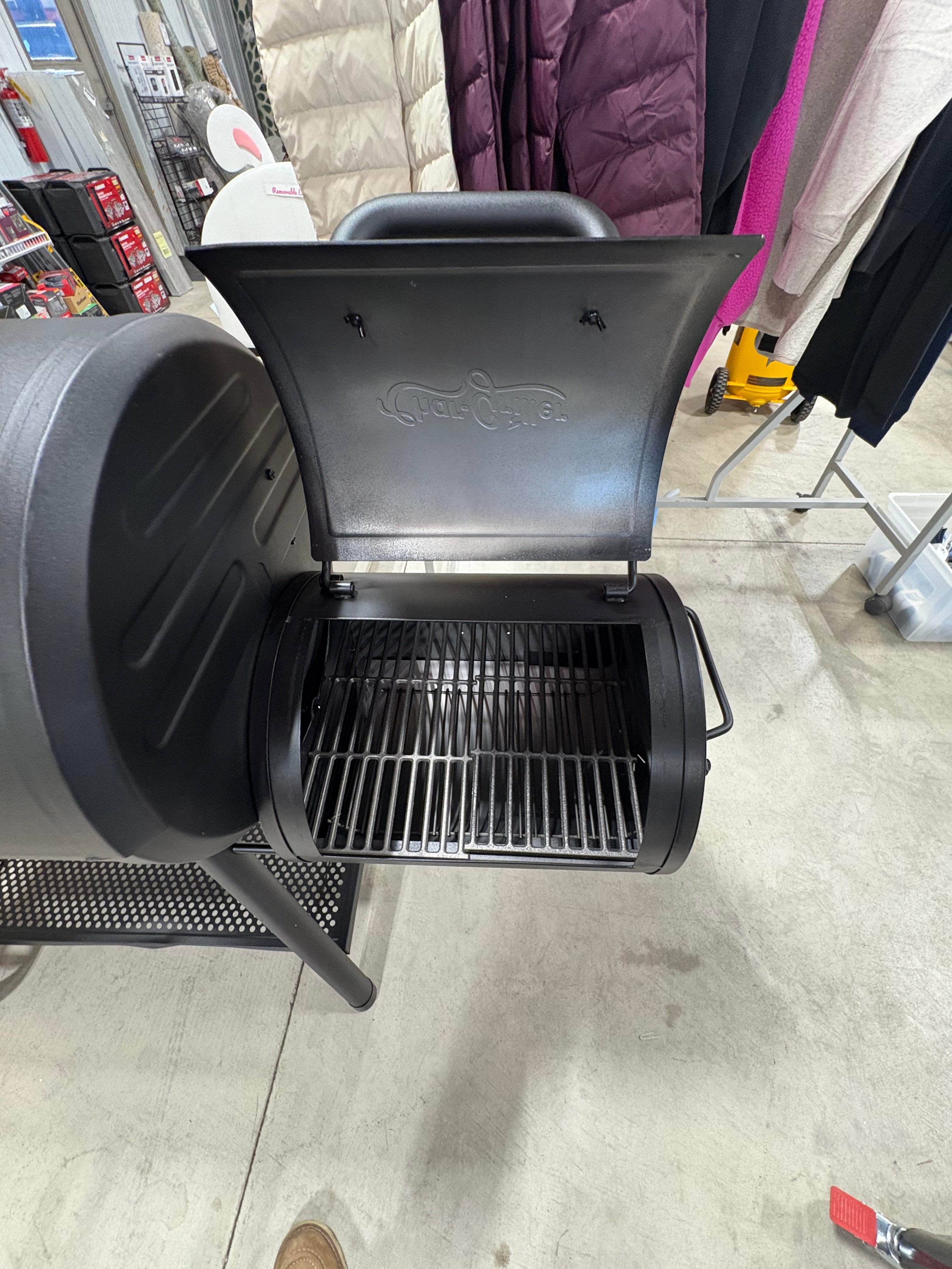 Brand new and Fully Assembled Char-Griller Smokin' Champ Charcoal Grill Offset Smoker in Black with Charcoal Tray and Dual Damper Controls