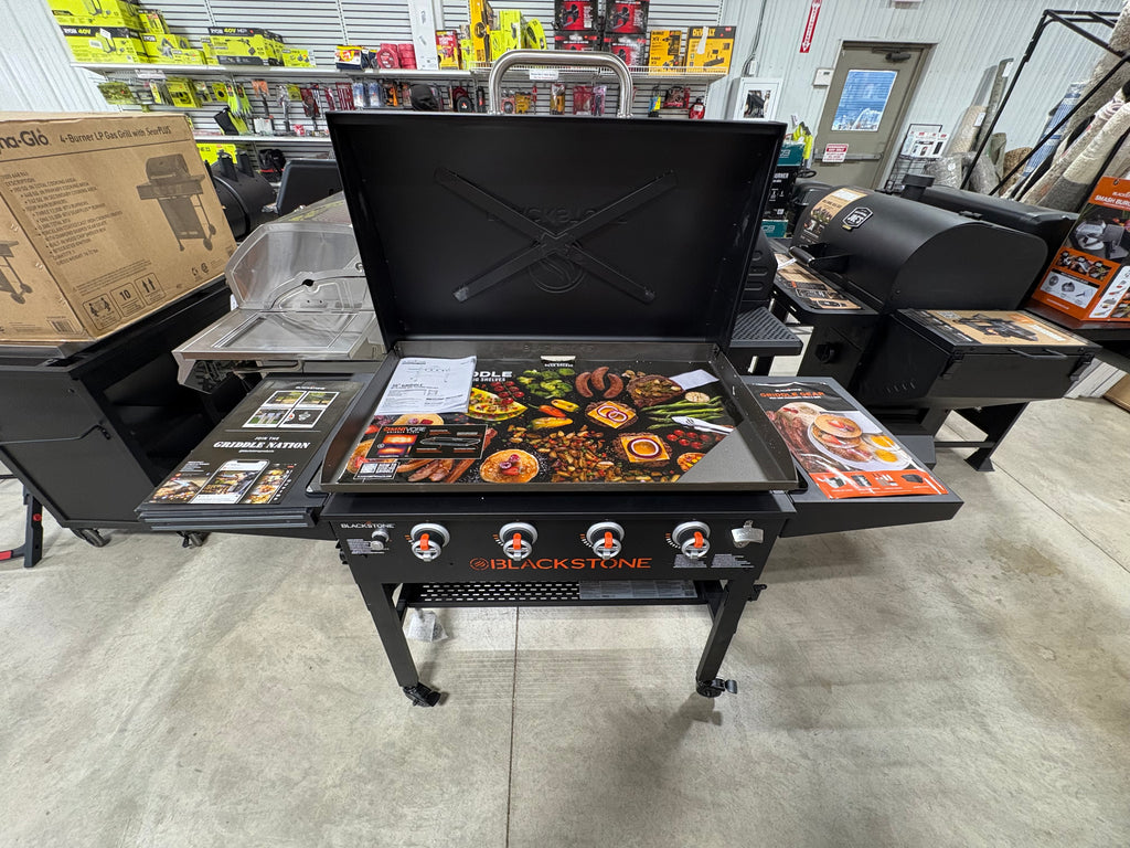 Brand new Blackstone 4-Burner Original Omnivore Outdoor Griddle