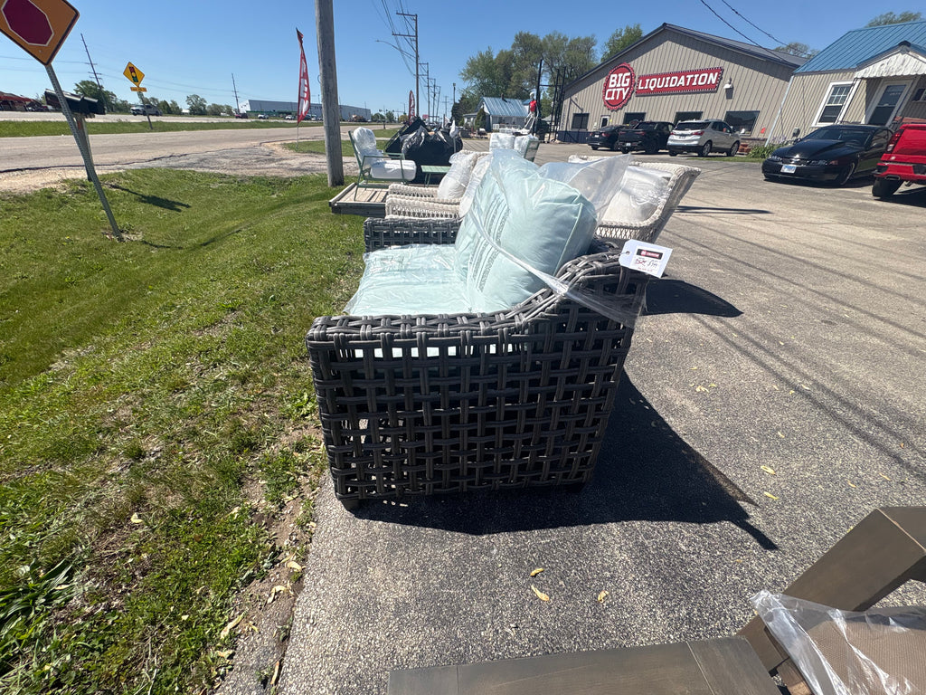 Brand new and assembled Briar Ridge Chunky Modern Loveseat
