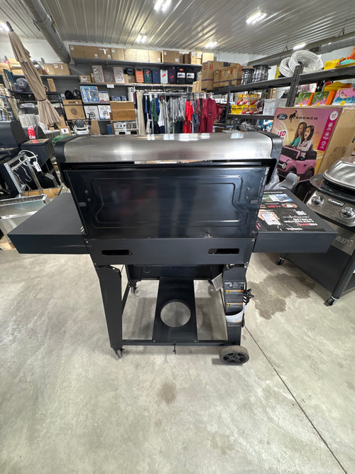 Brand new and assembled Nexgrill Neevo 720 Propane Gas Digital Smart Grill in Black with Stainless Steel Front Panel and Lid