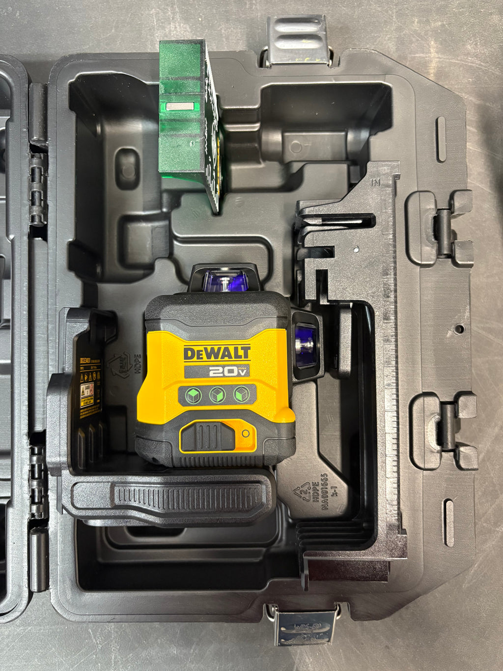 Brand new DEWALT 20V 3-Beam 360-Degree 3-Plane Laser Level (Tool Only)